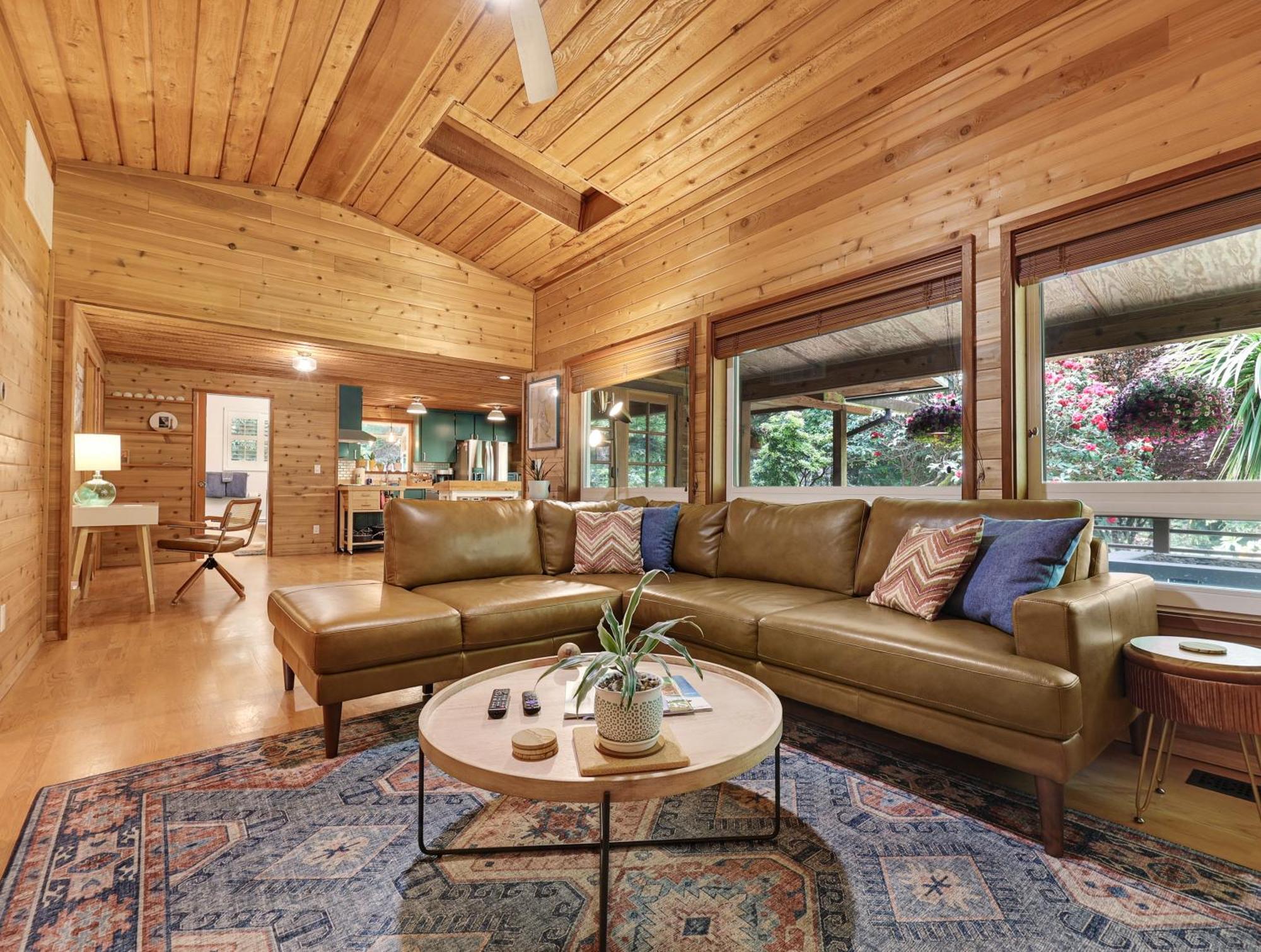 Woods Waves: Luxury Coast Cabin King Beds Pets 蒂拉穆克 外观 照片